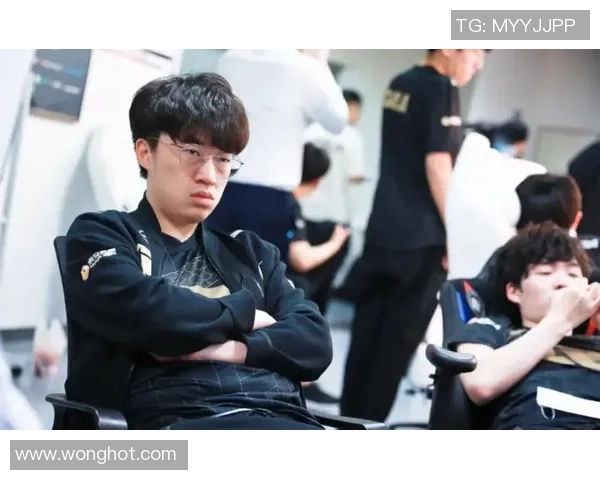 冠军杯分析:BLG展现出卓越的战术灵活性与团队协作能力 冠军杯分析:BLG展现出卓越的战术灵活性与团队协作能力